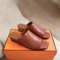 에르메스 HERMES 여성 키아라 뮬 H091559