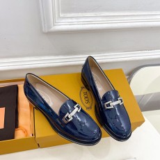 토즈 TODS 여성 로퍼 T0527