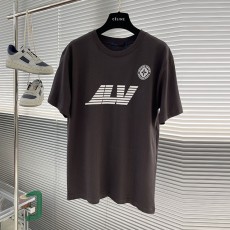 루이비통 LV 남성 라운드 반팔 LV8090
