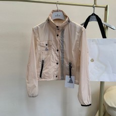 몽클레어 Moncler 여성 바람막이 자켓 M03686