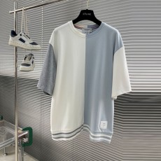 톰브라운 THOMBROWNE 남성 라운드 반팔 T5396
