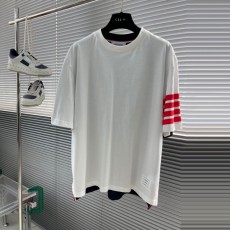 톰브라운 THOMBROWNE 남성 라운드 반팔 T5404