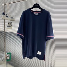 톰브라운 THOMBROWNE 남성 라운드 반팔 T5407