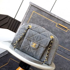 샤넬 CHANEL 스몰 맥시 볼링백 C2466