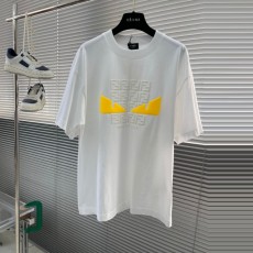 펜디 FENDI 남성 라운드 반팔 F285