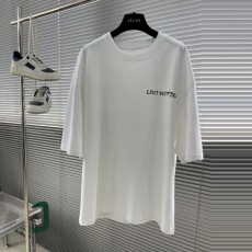 루이비통 LV 남성 라운드 반팔 LV84335