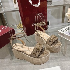 구찌 GUCCI 홀스빗 GG캔버스 샌들 G3558