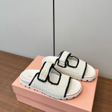 미우미우 MIUMIU 크로셰 니트 슬라이드 뮬 MU014833