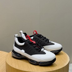 프라다 PRADA 남성 스니커즈 PR303