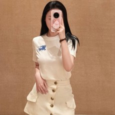 버버리 BURBERRY 여성 라운드 반팔 BBR489