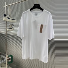 버버리 BURBERRY 남성 라운드 반팔 BBR490