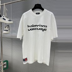 발렌시아가 Balenciaga 남성 라운드 반팔 BG1813