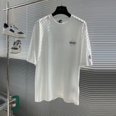 몽클레어 Moncler 남성 라운드 반팔 M03719