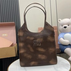 미우미우 MIUMIU 여성 아이비 토트백 5BG231 MU104