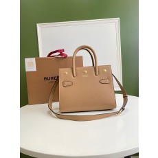 버버리 BURBERRY 스몰 타이틀백  BB0729