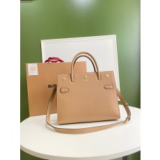 버버리 BURBERRY 미디엄 타이틀백 BB0726