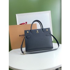 버버리 BURBERRY 미디엄 타이틀백 BB0725