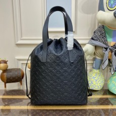 루이비통 LV 헬멧 백 M46554